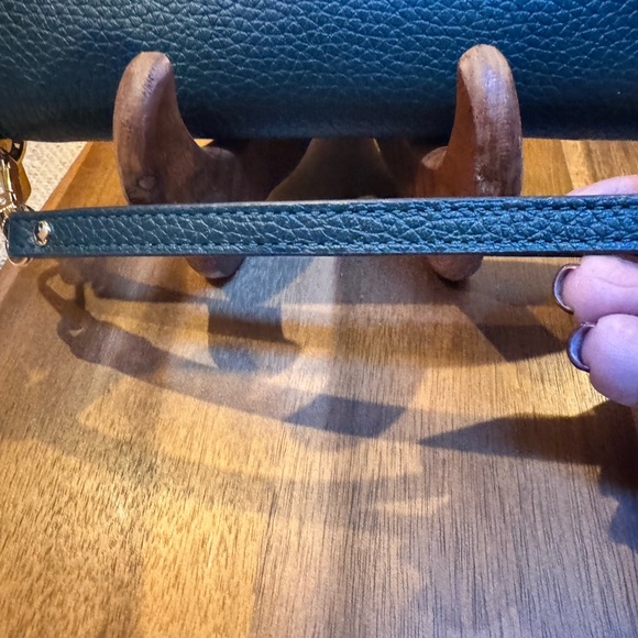 Michael Kors Green Leather Wristlet. Soft pebble leather. EUC. Zippy zipper. - Picture 10 of 11